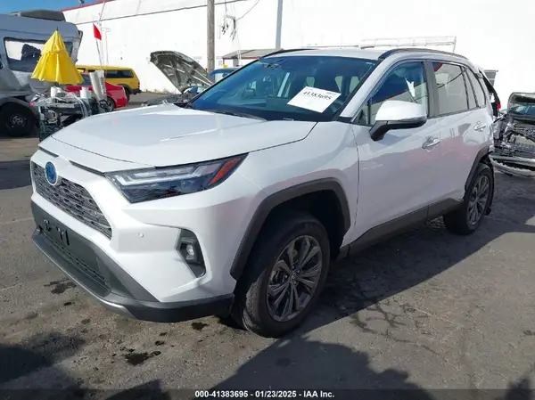 4T3D6RFV4RU157367 2024 TOYOTA RAV 4 - Image 2