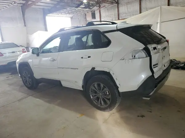 4T3D6RFV4RU165081 2024 TOYOTA RAV 4 - Image 2