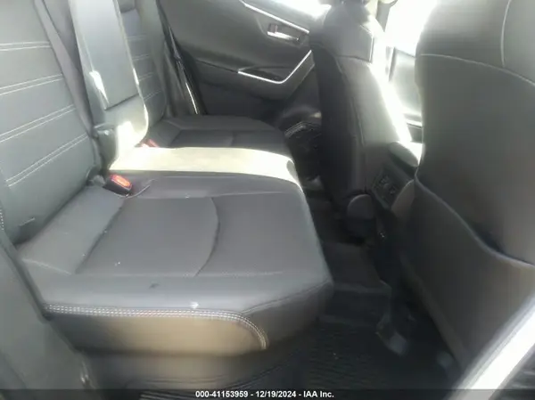 4T3D6RFV5NU075061 2022 TOYOTA RAV 4 - Image 8