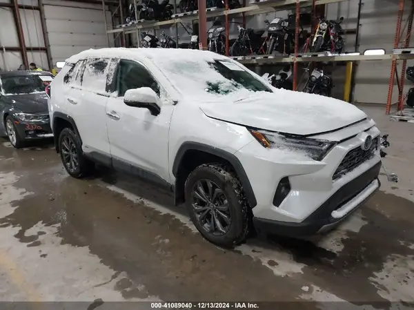 4T3D6RFV5RU141291 2024 TOYOTA RAV 4 - Image 1