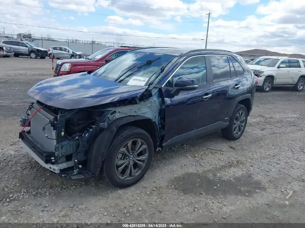 4T3D6RFV5RU143932 2024 TOYOTA RAV 4 - Image 2
