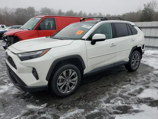 4T3D6RFV6NU066062 2022 TOYOTA RAV 4 - Image 1