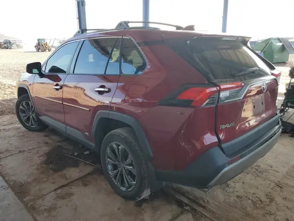 4T3D6RFV6NU070919 2022 TOYOTA RAV 4 - Image 2