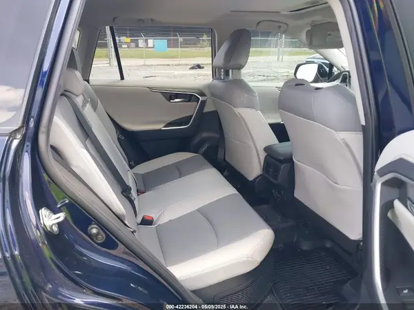 4T3D6RFV6NU081001 2022 TOYOTA RAV 4 - Image 8