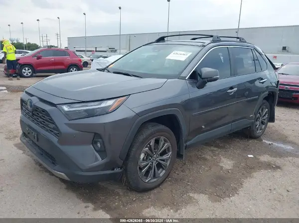 4T3D6RFV6NU094346 2022 TOYOTA RAV 4 - Image 2