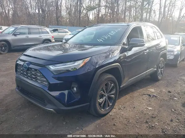 4T3D6RFV8RU149613 2024 TOYOTA RAV 4 - Image 2