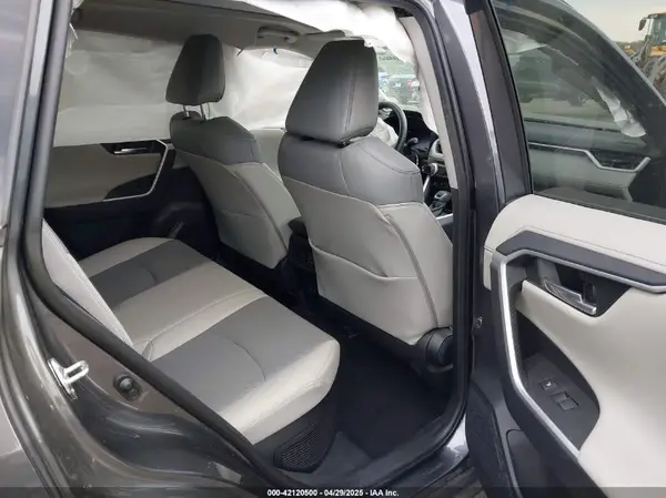 4T3D6RFVXMU028235 2021 TOYOTA RAV 4 - Image 8