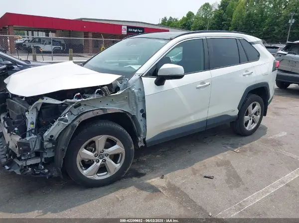 4T3DWRFV9LU007665 2020 TOYOTA RAV 4 - Image 2