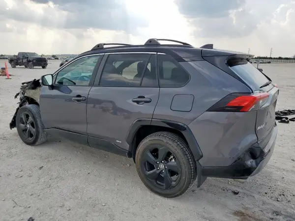 4T3E6RFV0MU061796 2021 TOYOTA RAV 4 - Image 2