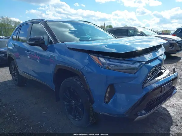 4T3E6RFV0NU094072 2022 TOYOTA RAV 4 - Image 1
