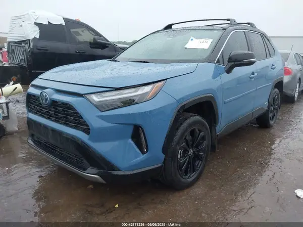4T3E6RFV0NU102509 2022 TOYOTA RAV 4 - Image 2