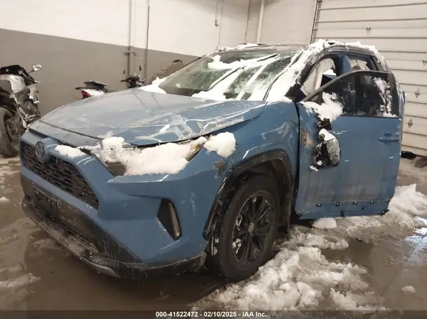 4T3E6RFV1RU147416 2024 TOYOTA RAV 4 - Image 2