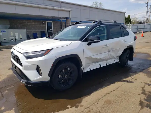 4T3E6RFV2RU152401 2024 TOYOTA RAV 4 - Image 1