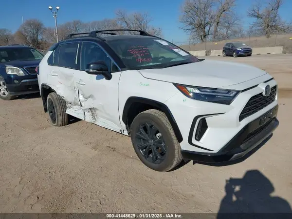 4T3E6RFV2RU158327 2024 TOYOTA RAV 4 - Image 1