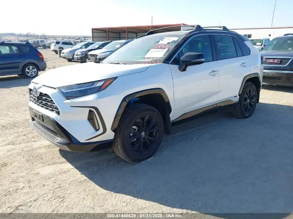 4T3E6RFV2RU158327 2024 TOYOTA RAV 4 - Image 2