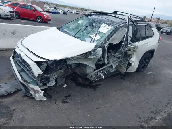 4T3E6RFV3MU048055 2021 TOYOTA RAV 4 - Image 2