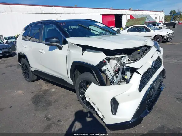 4T3E6RFV3NU090758 2022 TOYOTA RAV 4 - Image 1