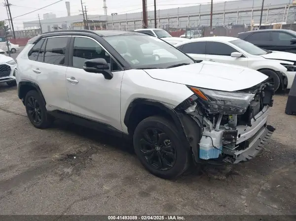 4T3E6RFV3RU154223 2024 TOYOTA RAV 4 - Image 1