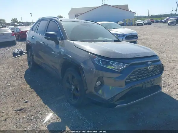4T3E6RFV4MU064040 2021 TOYOTA RAV 4 - Image 1