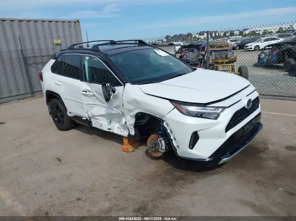 4T3E6RFV4RU152027 2024 TOYOTA RAV 4 - Image 1