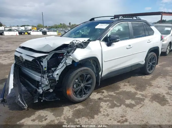 4T3E6RFV4SU176348 2025 TOYOTA RAV 4 - Image 2