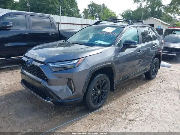 4T3E6RFV5RU154028 2024 TOYOTA RAV 4 - Image 2