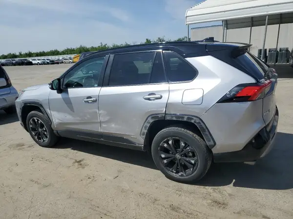 4T3E6RFV6NU078023 2022 TOYOTA RAV 4 - Image 2