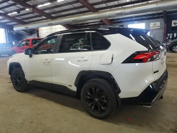 4T3E6RFV6NU094979 2022 TOYOTA RAV 4 - Image 2