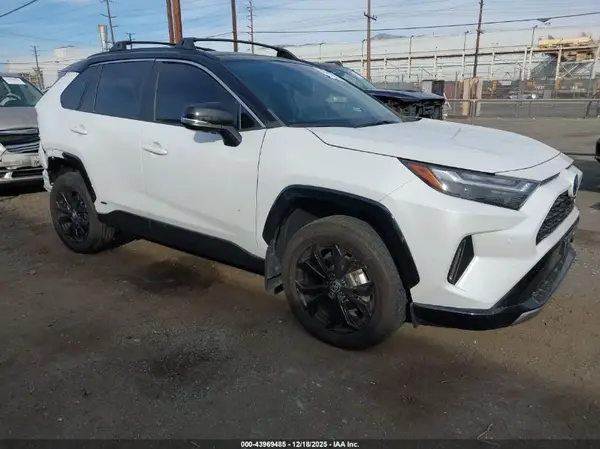 4T3E6RFV6PU107619 2023 TOYOTA RAV 4 - Image 1