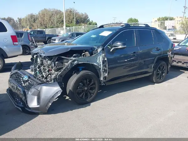 4T3E6RFV6PU120175 2023 TOYOTA RAV 4 - Image 2