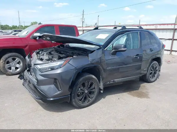 4T3E6RFV9NU097245 2022 TOYOTA RAV 4 - Image 2
