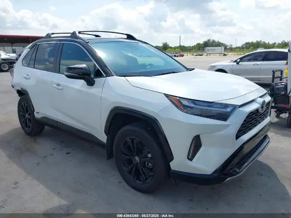 4T3E6RFV9RU168918 2024 TOYOTA RAV 4 - Image 1