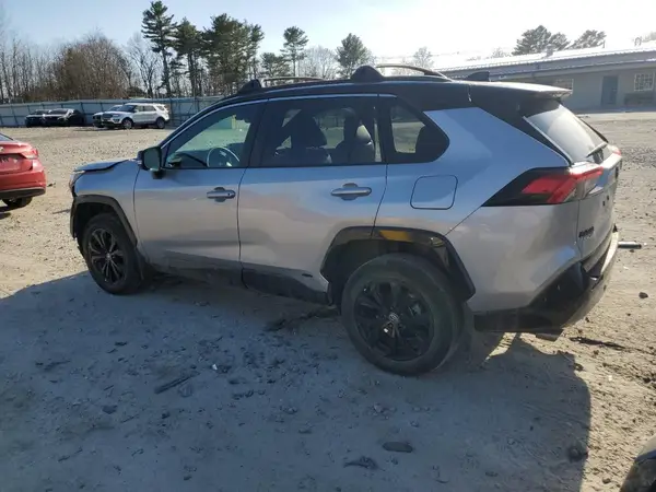 4T3E6RFVXNU090238 2022 TOYOTA RAV 4 - Image 2
