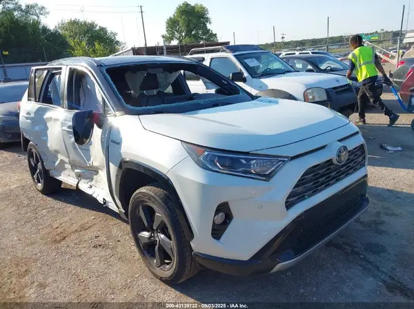 4T3EWRFV8LU010142 2020 TOYOTA RAV 4 - Image 1