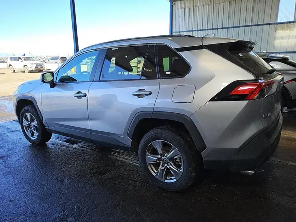 4T3LWRFV0RU160584 2024 TOYOTA RAV 4 - Image 2