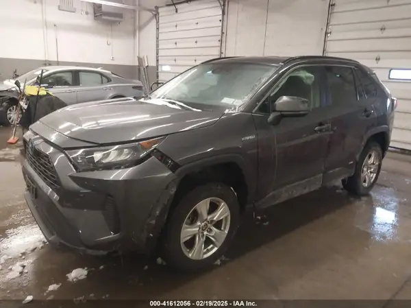 4T3LWRFV1MU047476 2021 TOYOTA RAV 4 - Image 2