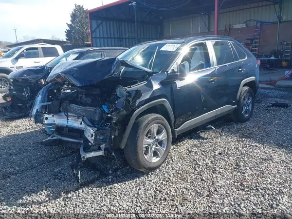 4T3LWRFV1RU121874 2024 TOYOTA RAV 4 - Image 2