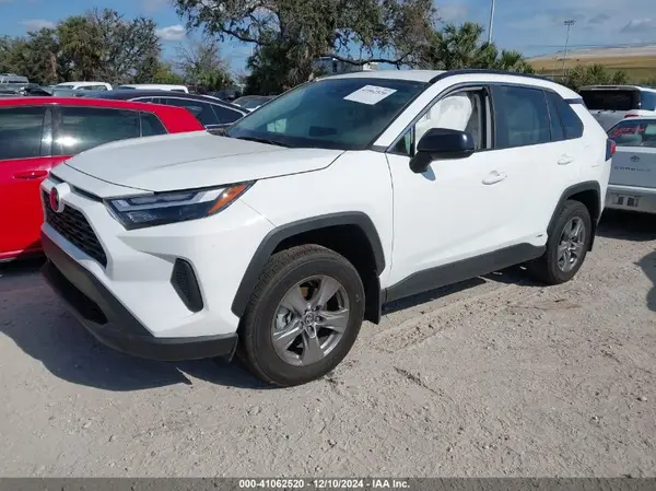 4T3LWRFV4RU163875 2024 TOYOTA RAV 4 - Image 2