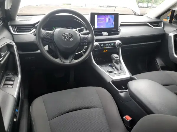 4T3LWRFV7RU131518 2024 TOYOTA RAV 4 - Image 8