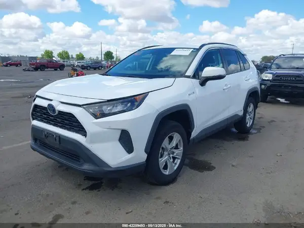 4T3M6RFVXMU006462 2021 TOYOTA RAV 4 - Image 2