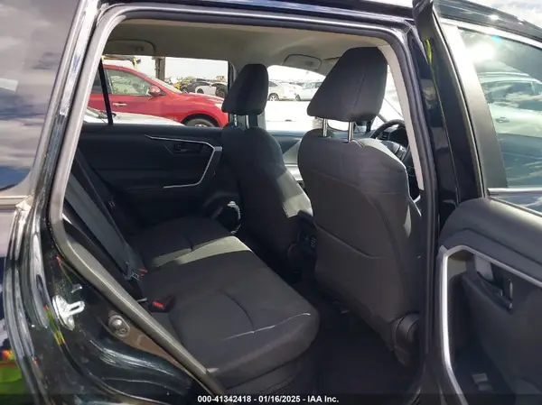 4T3MWRFV0NU051931 2022 TOYOTA RAV 4 - Image 8