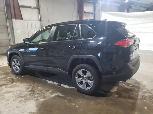 4T3MWRFV5PU095409 2023 TOYOTA RAV 4 - Image 2