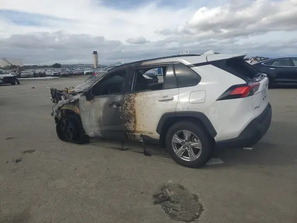 4T3MWRFVXRU152268 2024 TOYOTA RAV 4 - Image 2