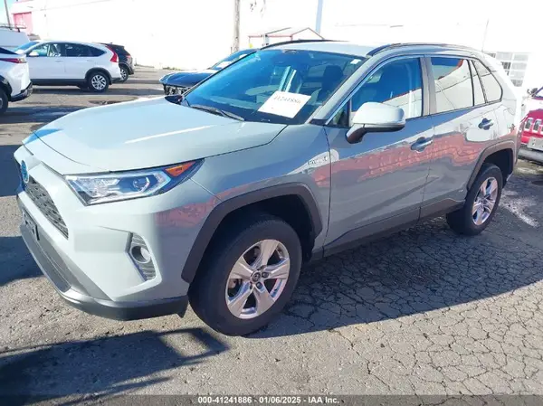 4T3R6RFV3LU005450 2020 TOYOTA RAV 4 - Image 2