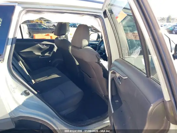 4T3R6RFV3LU005450 2020 TOYOTA RAV 4 - Image 8