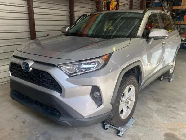 4T3R6RFV4MU029418 2021 TOYOTA RAV 4 - Image 2