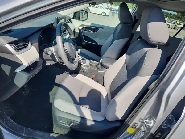 2021 TOYOTA RAV 4 auction photo 7