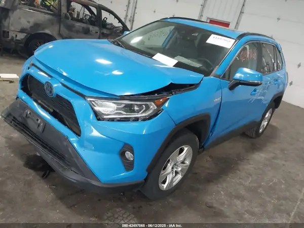 4T3R6RFV5MU003927 2021 TOYOTA RAV 4 - Image 2