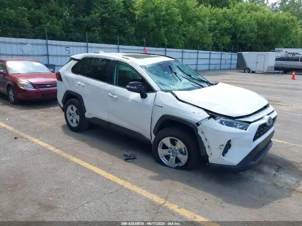 4T3R6RFV8LU003340 2020 TOYOTA RAV 4 - Image 1