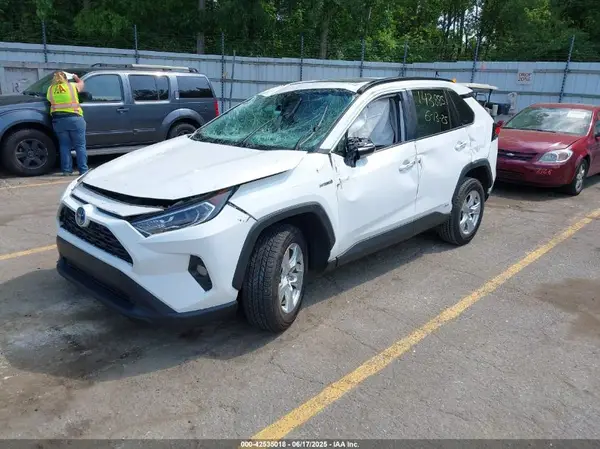 4T3R6RFV8LU003340 2020 TOYOTA RAV 4 - Image 2
